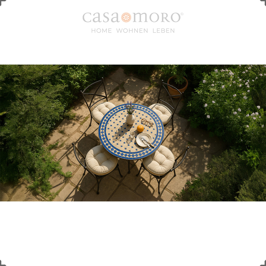 Großer Gartentisch mit maritimem Flair