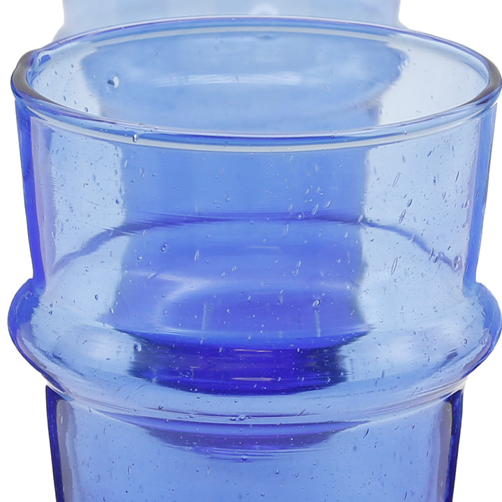 Blaue Cocktailgläser aus aufbereitetem Glas – stilvoll und handgefertigt