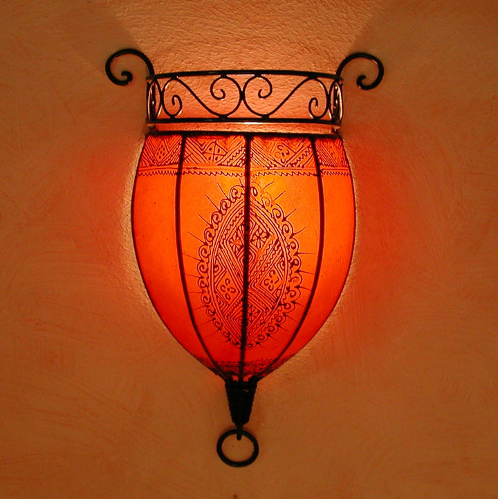 Henna-Leder-Wandlampe Nakous Rot