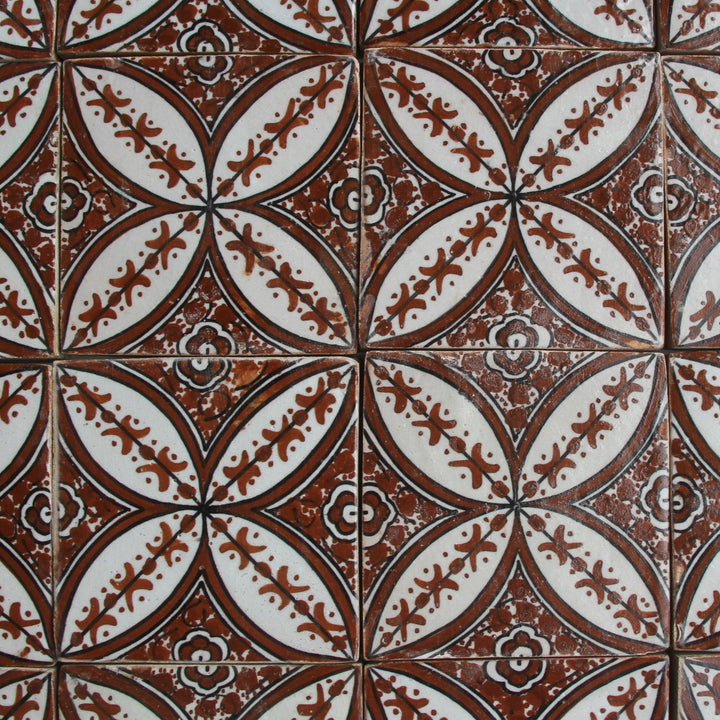 Handbemalte Fliese – Mediterrane Landhauskeramik